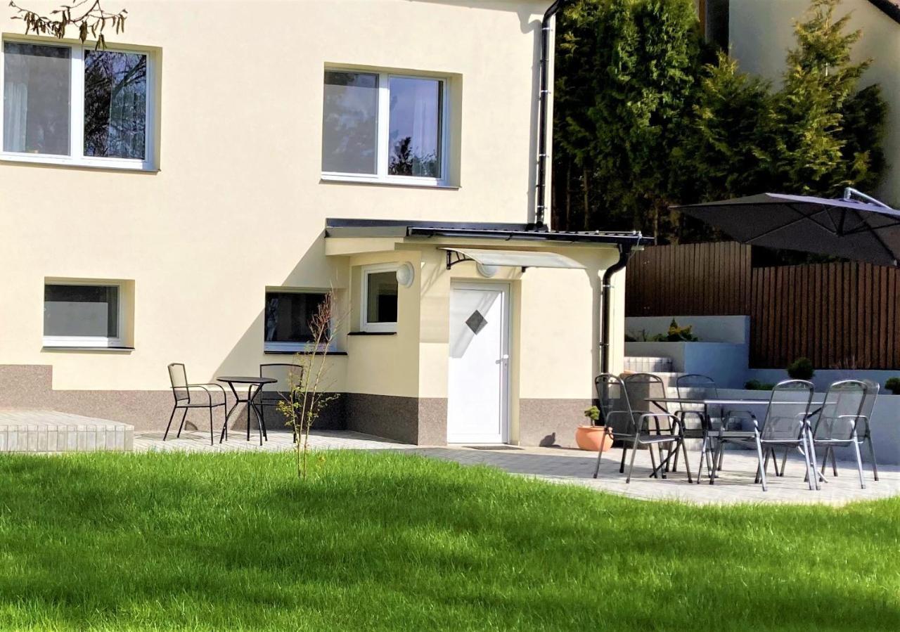 Apartmanovy Dum Se Zahradou V Klidne Casti Prahy Прага Экстерьер фото