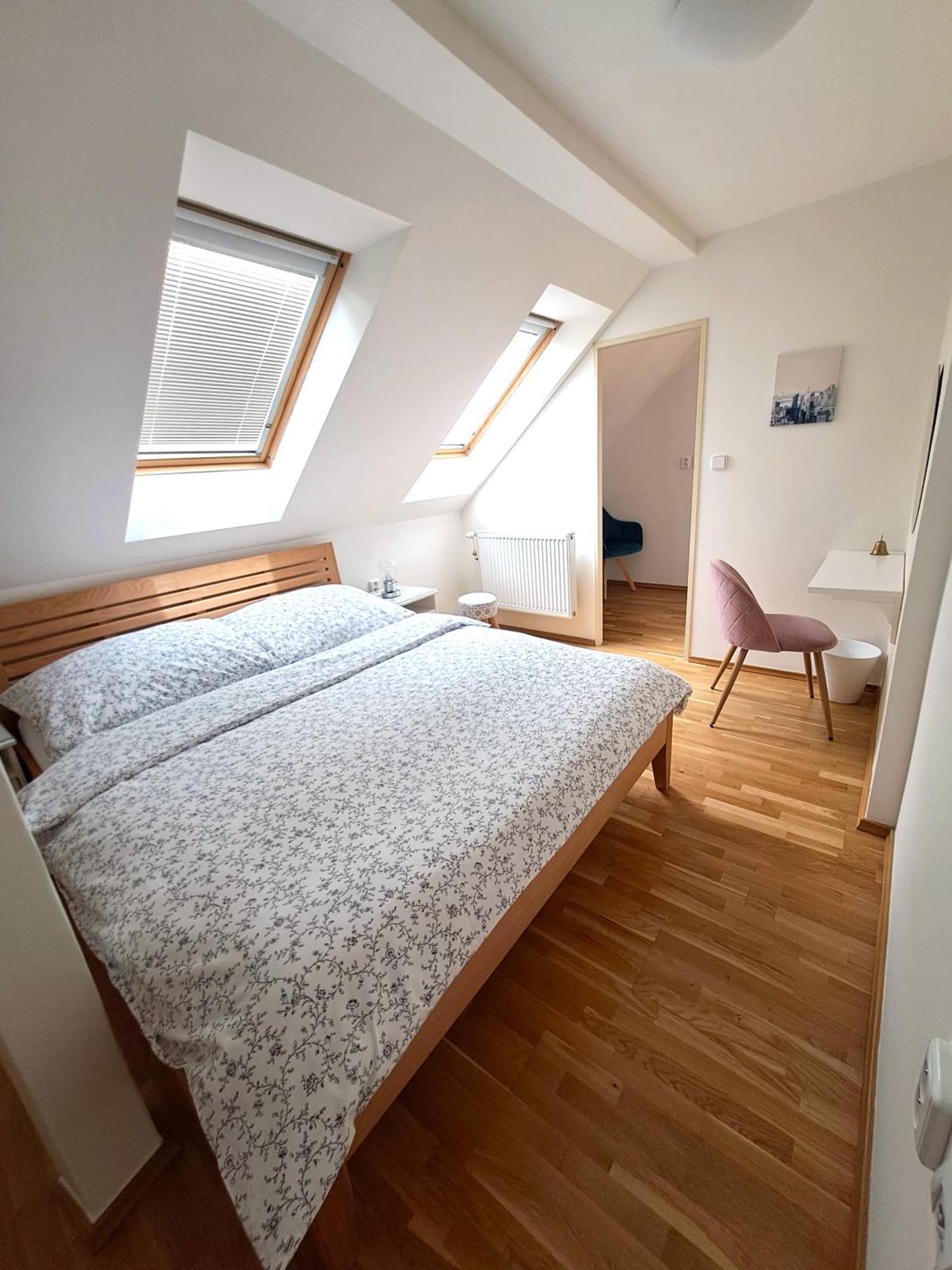 Apartmanovy Dum Se Zahradou V Klidne Casti Prahy Прага Экстерьер фото